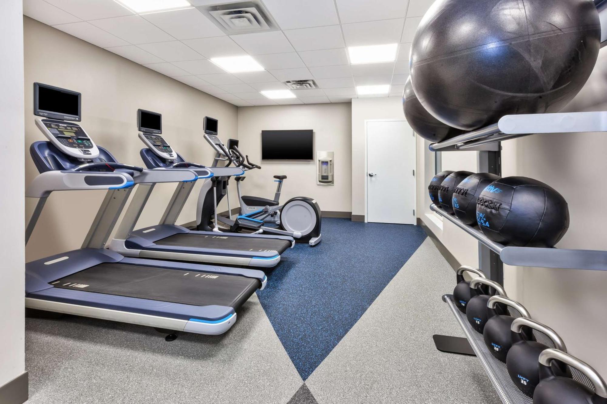 Hilton Garden Inn Minneapolis Maple Grove Dış mekan fotoğraf