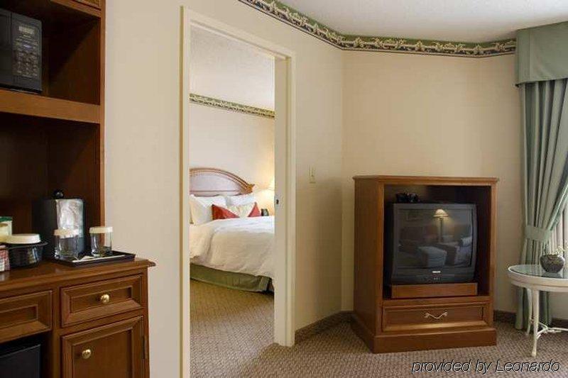 Hilton Garden Inn Minneapolis Maple Grove Dış mekan fotoğraf